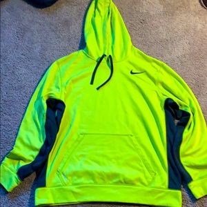 Size large Nike therma fit hoodie